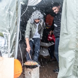 Emergency support to migrants in Bosnia and Herzegovina Image 5