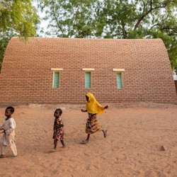 La Classe Rouge: sustainable architecture for Niger schools  ... Immagine 3