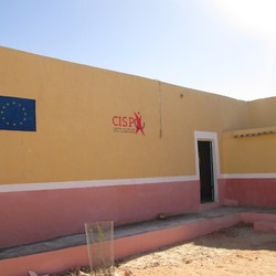 Better schools for 2200+ girls and boys of the saharawi camp ... Immagine 6