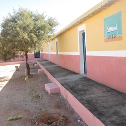 Better schools for 2200+ girls and boys of the saharawi camp ... Immagine 7